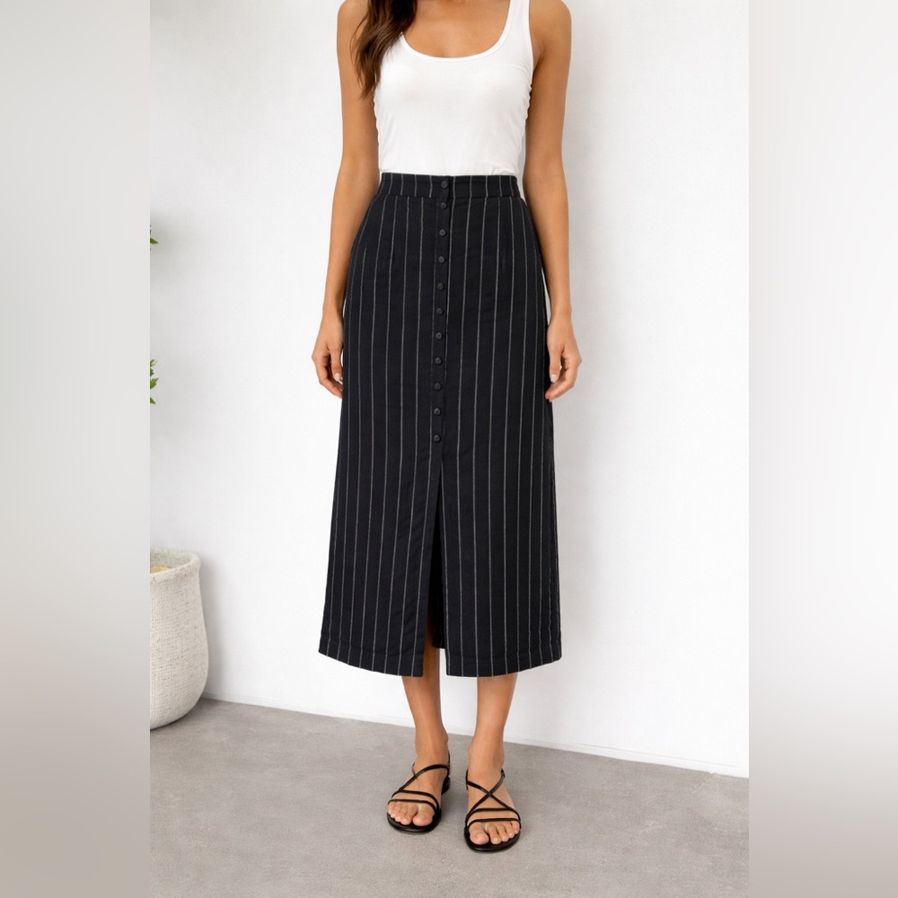 Banana Republic Linen Blend Pinstripe Midi Skirt – Size 0 ✨
